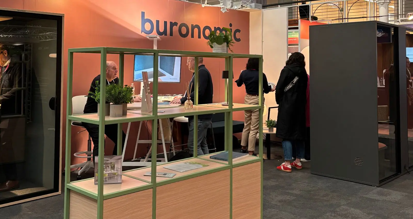 Image par défaut illustrant le propos de l'article buronomic à Workspace Design Show London de buronomic