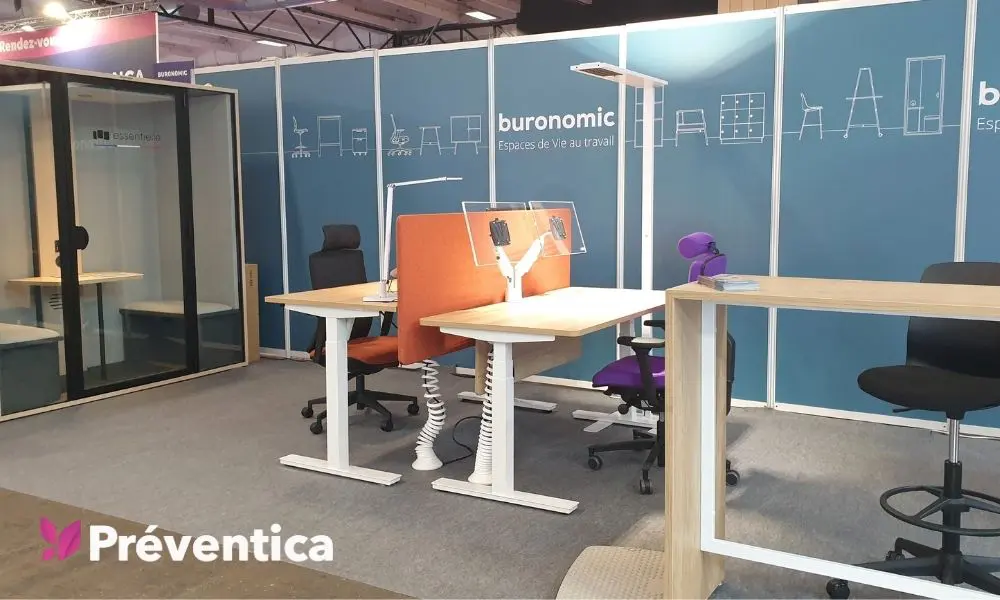 Buronomic stand at Préventica Paris 2025, showcasing our ergonomic and innovative workplace solutions dedicated to well-being: Essentielle acoustic booths, Alto height-adjustable desks, Papillon chair and Novus accessories.
