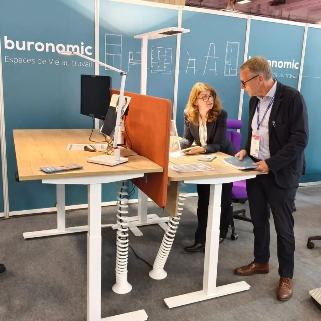 Buronomic stand at Préventica Paris 2025, showcasing our ergonomic and innovative workplace solutions dedicated to well-being: Essentielle acoustic booths, Alto height-adjustable desks, Papillon chair and Novus accessories.