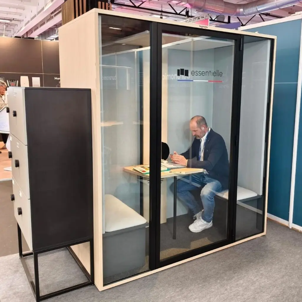 Buronomic stand at Préventica Paris 2025, showcasing our ergonomic and innovative workplace solutions dedicated to well-being: Essentielle acoustic booths, Alto height-adjustable desks, Papillon chair and Novus accessories.