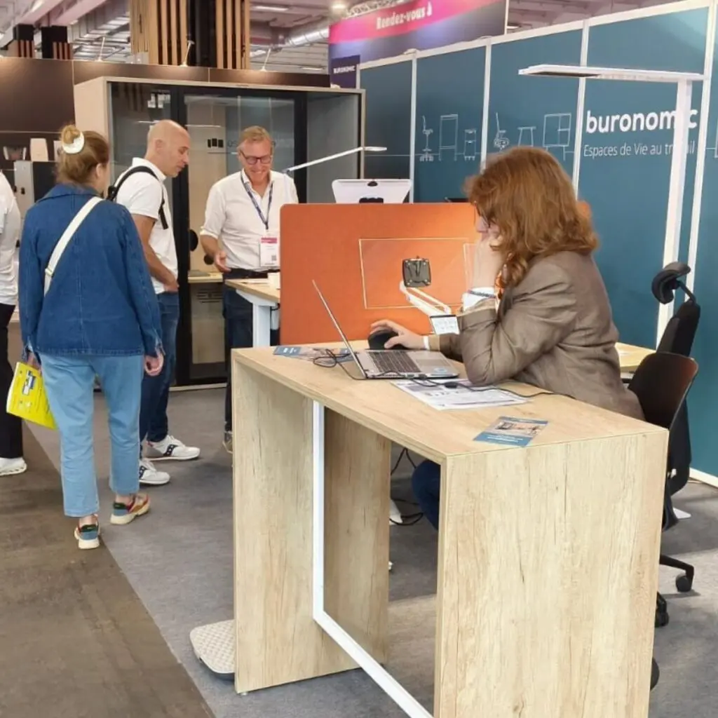 Buronomic stand at Préventica Paris 2025, showcasing our ergonomic and innovative workplace solutions dedicated to well-being: Essentielle acoustic booths, Alto height-adjustable desks, Papillon chair and Novus accessories.