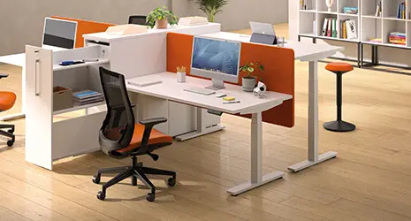 Chaises et tabourets pour bureaux assis-debout